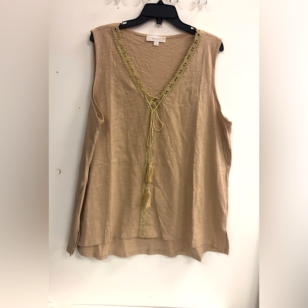 WEEKEND SUZANNE BETRO SLEEVELESS TOP IN 2X SIZE